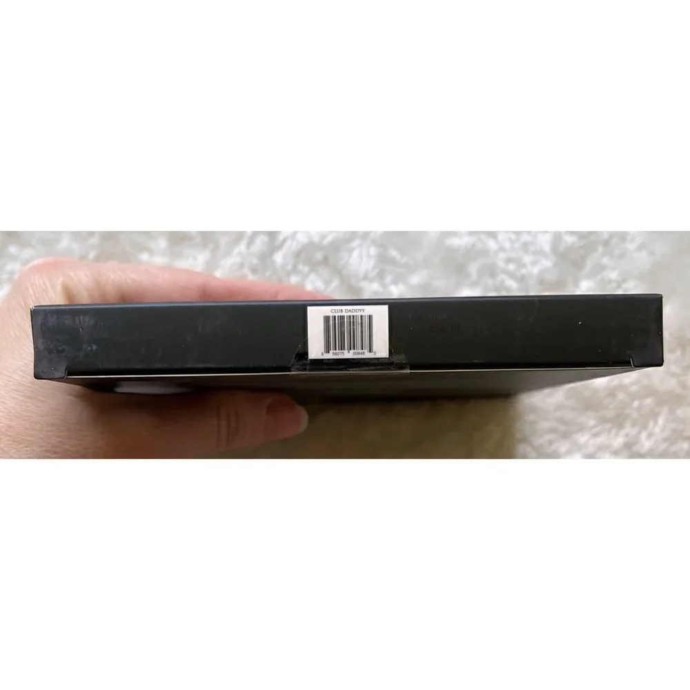 NIB Artist Couture Club Daddyy Eyeshadow Pressed Pigment Palette